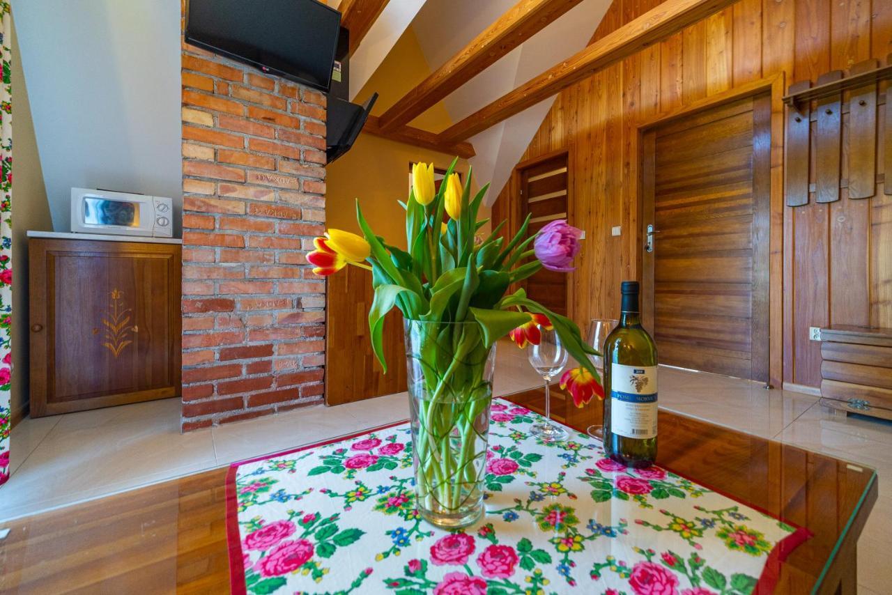 Apartamenty I Pokoje W Willi Na Ubocy Suche Esterno foto
